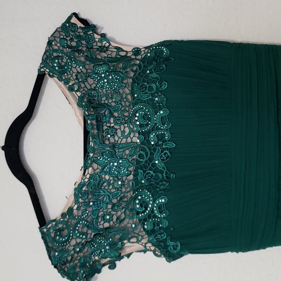 Womens Cap Sleeve Lace Neckline Ruched Bust Evening Gown Size 6 - Picture 6 of 11